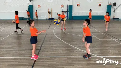 全联盟无人要的球员，加盟湖人，越打越猛，恭喜你准备重签合同